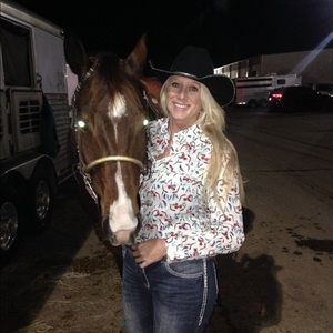 Meet your Posher, Stacy